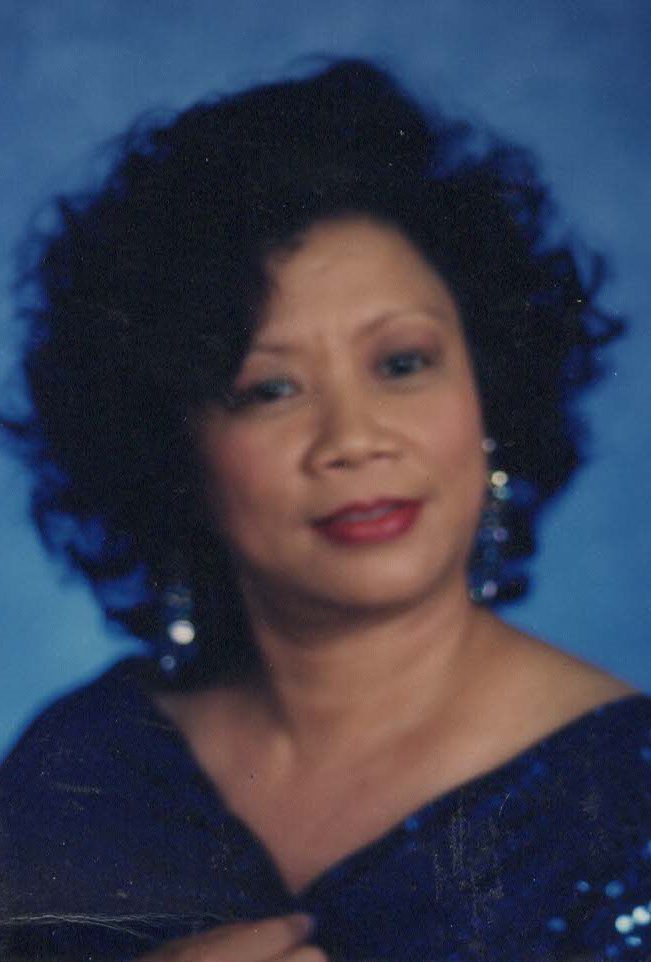 Silvestre, Lilian Flora